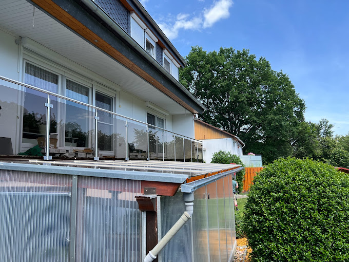 Balkongeländer aus Edelstahl und Glas: Edelstahl / Glas in Eichsfeld